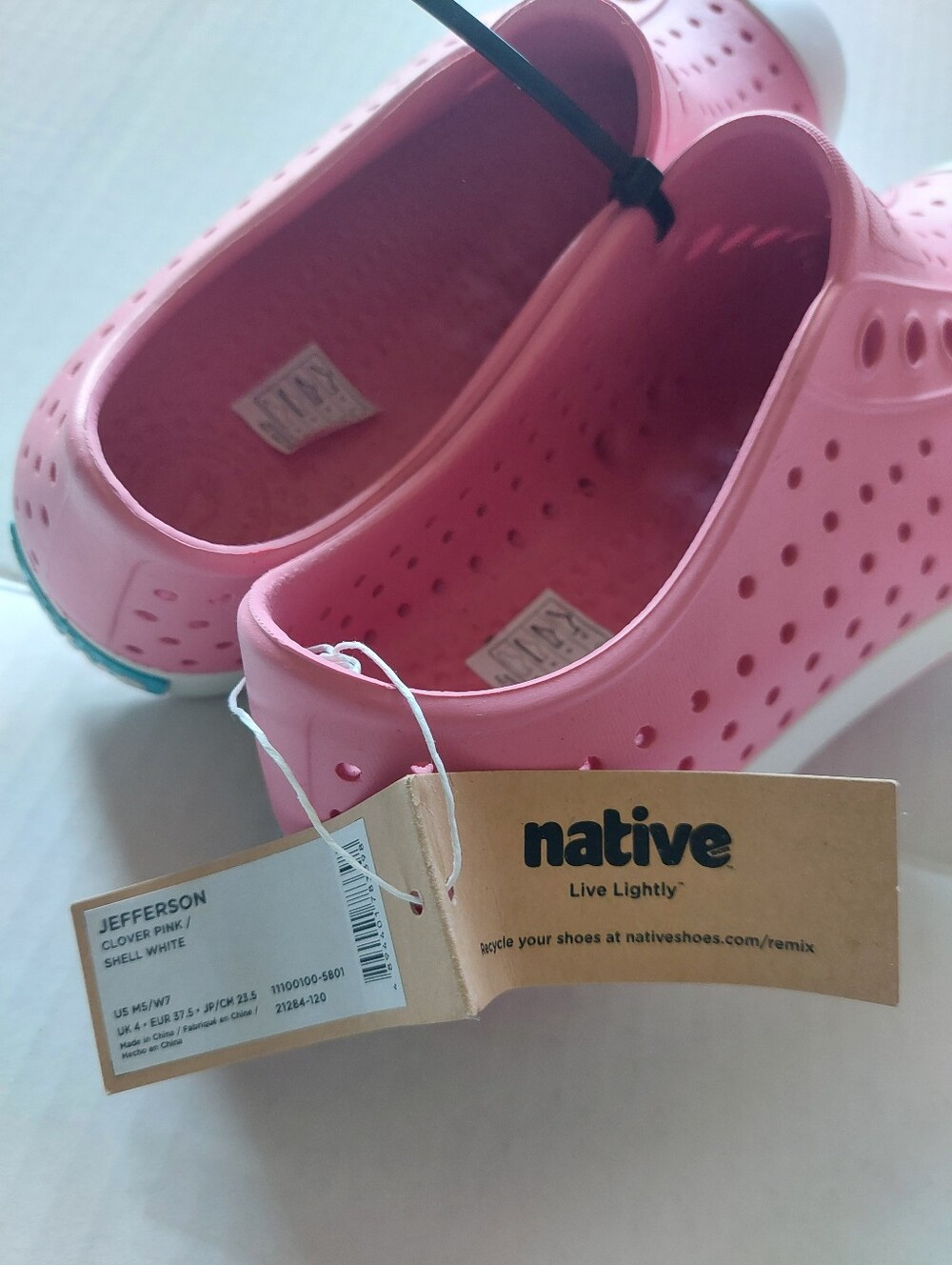 New NATIVE Sneakers Sz 7 Pink Shoes Comfort. (D) - Picture 2 of 5